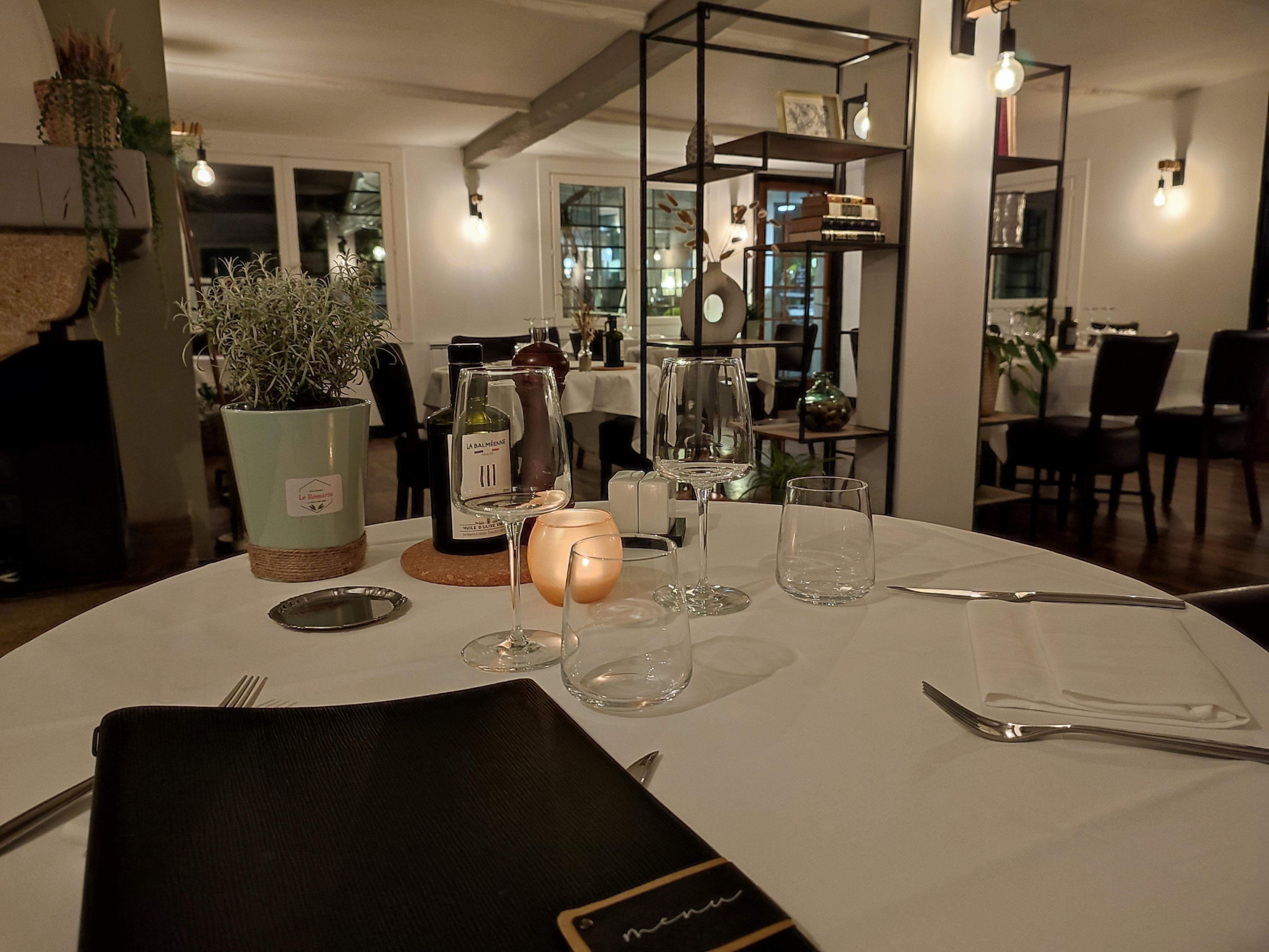 romantic dinner restaurant